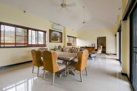 Chalet de 5 dormitorios en Ko Samui, Tailandia № 172451 - foto 3