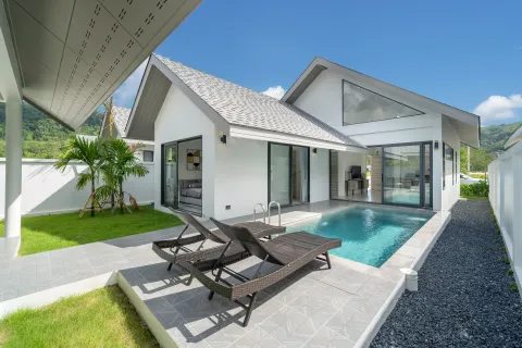 Chalet de 3 dormitorios en Phuket, Tailandia № 135359 - foto 8