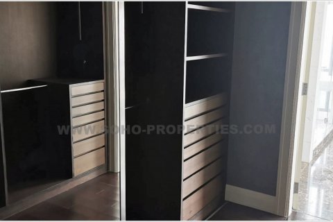 Condominio de 3 dormitorios en Bangkok, Tailandia № 143749 - foto 19