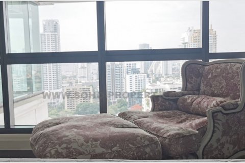 Condominio de 3 dormitorios en Bangkok, Tailandia № 143749 - foto 14