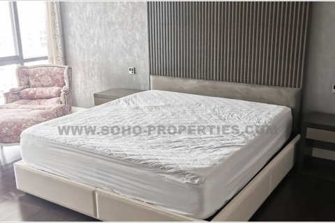 Condominio de 3 dormitorios en Bangkok, Tailandia № 143749 - foto 13