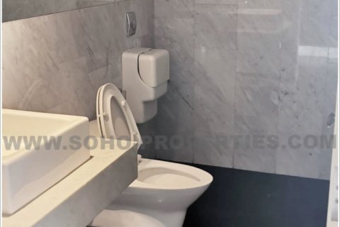 Condominio de 3 dormitorios en Bangkok, Tailandia № 143749 - foto 10