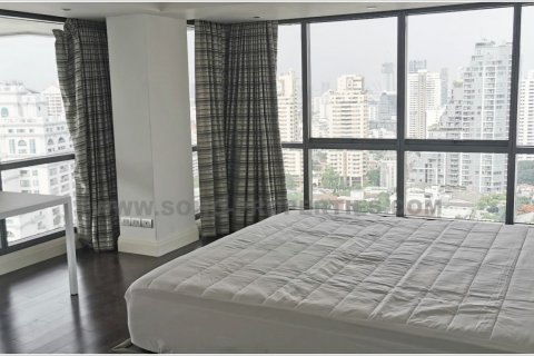 Condominio de 3 dormitorios en Bangkok, Tailandia № 143749 - foto 12