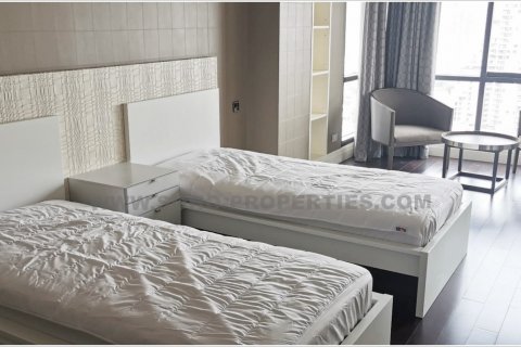 Condominio de 3 dormitorios en Bangkok, Tailandia № 143749 - foto 8