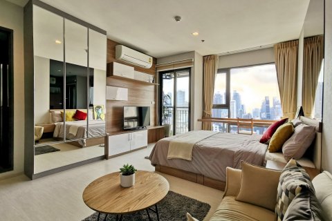 Studio in the Condo in Bangkok, Thailand  № 143754