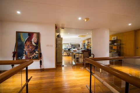 Condominio de 5 dormitorios en Bangkok, Tailandia № 143751 - foto 9