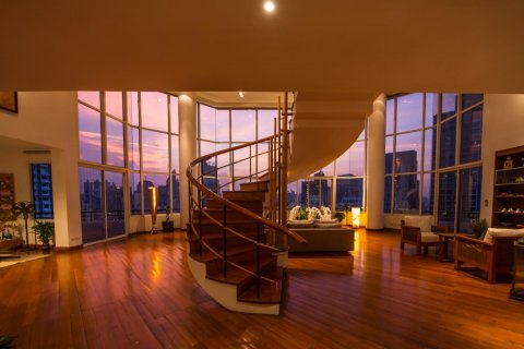 Condominio de 5 dormitorios en Bangkok, Tailandia № 143751 - foto 5