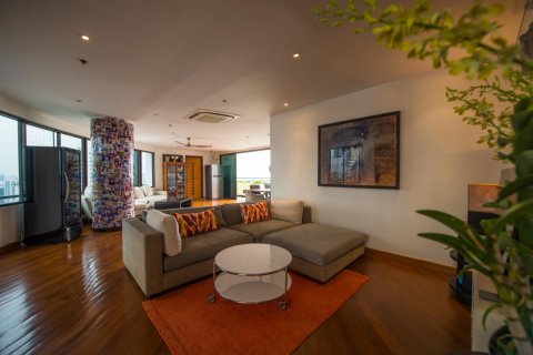 Condominio de 5 dormitorios en Bangkok, Tailandia № 143751 - foto 3