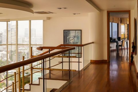 Condominio de 5 dormitorios en Bangkok, Tailandia № 143751 - foto 15