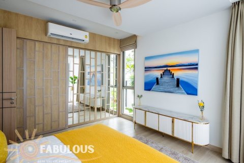 Chalet de 3 dormitorios en Bang Tao, Tailandia № 179489 - foto 7