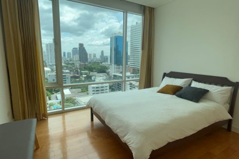 Condo in Watthana, Bangkok, Thailand, 2 bedrooms  № 200990 - photo 3