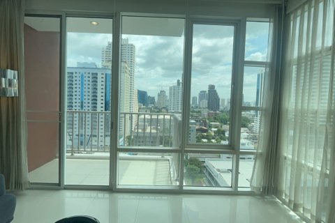 Condo in Watthana, Bangkok, Thailand, 2 bedrooms  № 200990 - photo 5