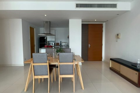 Condo in Watthana, Bangkok, Thailand, 2 bedrooms  № 200990 - photo 6
