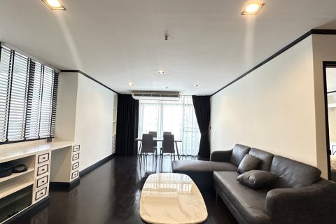 Condominio de 2 dormitorios en Watthana, Bangkok, Tailandia № 200993 - foto 11
