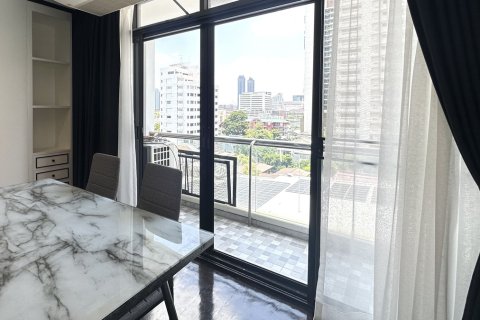 Condominio de 2 dormitorios en Watthana, Bangkok, Tailandia № 200993 - foto 5