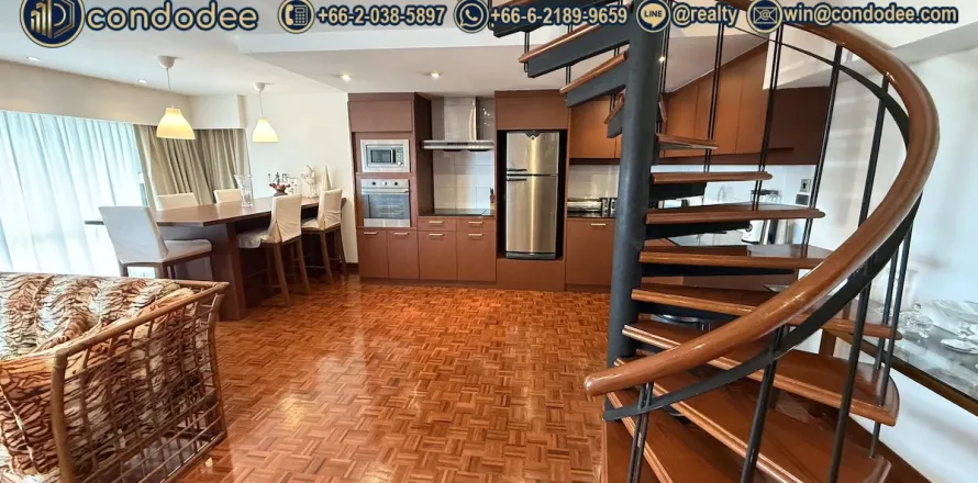 Condo in Chatuchak, Bangkok, Thailand, 3 bedrooms  № 200994