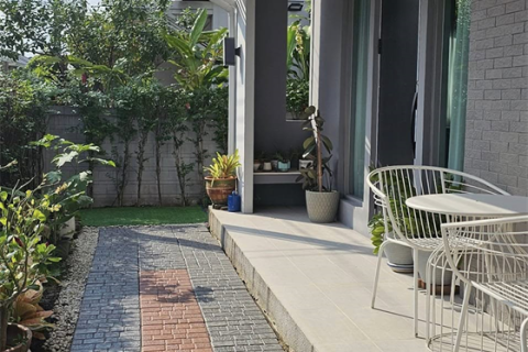 House in Bangkok, Thailand 5 bedrooms № 189435
