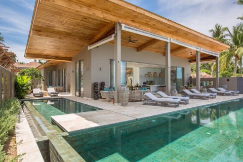 Casa de 6 dormitorios en Ko Samui, Tailandia № 180479 - foto 2