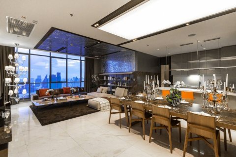 Ático de 3 dormitorios en Bangkok, Tailandia № 180483 - foto 5