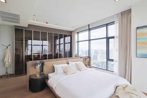 Ático de 3 dormitorios en Bangkok, Tailandia № 180480 - foto 17