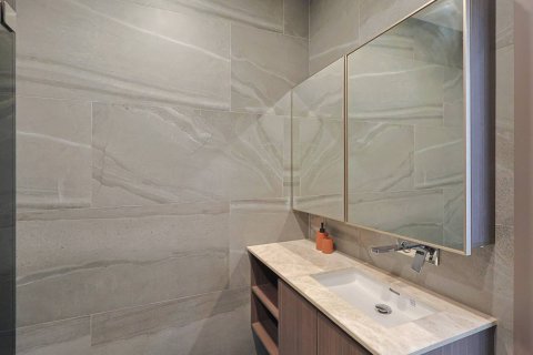 Ático de 3 dormitorios en Bangkok, Tailandia № 180480 - foto 28