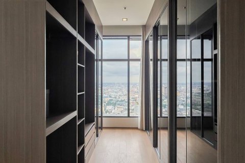 Ático de 3 dormitorios en Bangkok, Tailandia № 180480 - foto 22