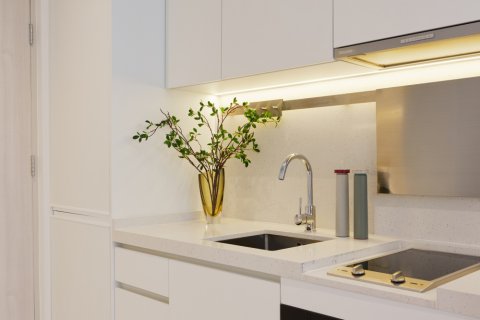 Condo in Bangkok, Thailand, 1 bedroom  № 165677 - photo 4