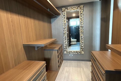 Condominio de 3 dormitorios en Bangkok, Tailandia № 143029 - foto 14