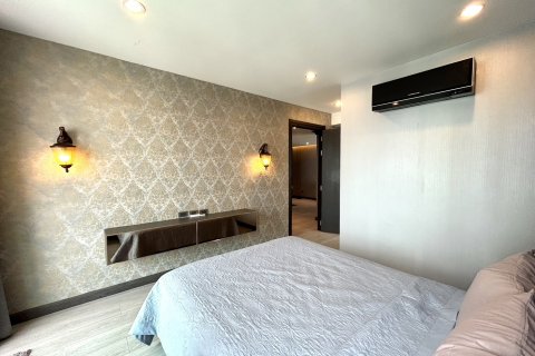 Condominio de 3 dormitorios en Bangkok, Tailandia № 143029 - foto 13