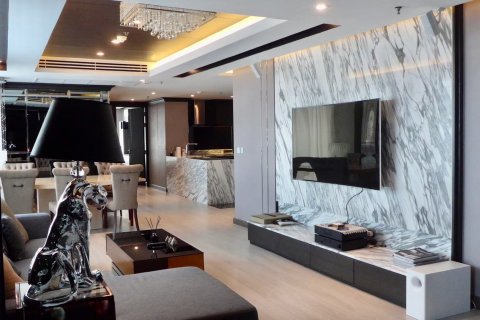 Condominio de 3 dormitorios en Bangkok, Tailandia № 143029 - foto 2