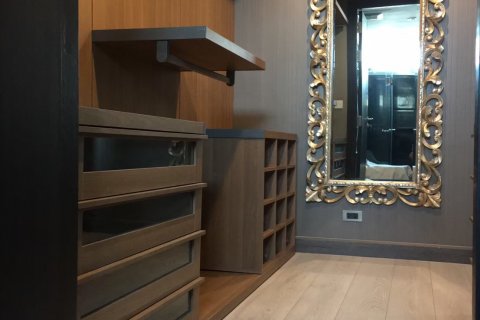 Condominio de 3 dormitorios en Bangkok, Tailandia № 143029 - foto 10
