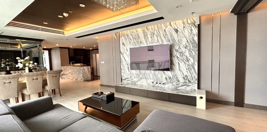 Condominio de 3 dormitorios en Bangkok, Tailandia № 143029
