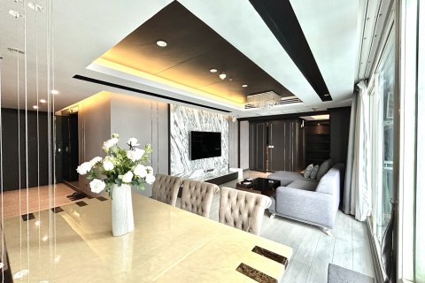 Condominio de 3 dormitorios en Bangkok, Tailandia № 143029 - foto 4