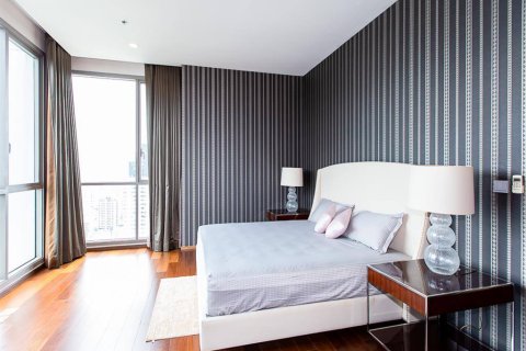 Condominio de 3 dormitorios en Bangkok, Tailandia № 157580 - foto 14