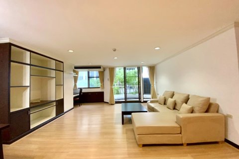 Condominio de 2 dormitorios en Bangkok, Tailandia № 157575 - foto 10