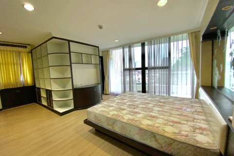 Condominio de 2 dormitorios en Bangkok, Tailandia № 157575 - foto 2