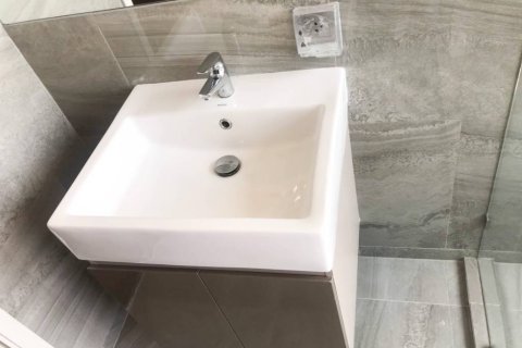 Condominio de 1 dormitorio en Khlong Toei, Bangkok, Tailandia № 173032 - foto 9
