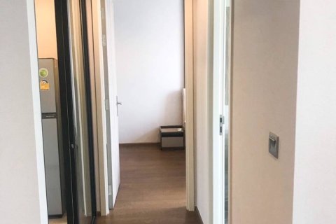 Condominio de 1 dormitorio en Khlong Toei, Bangkok, Tailandia № 173032 - foto 6