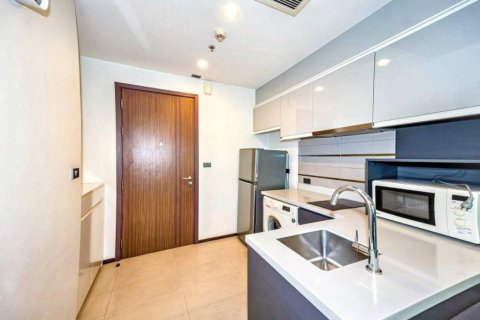 Condominio de 1 dormitorio en Khlong Toei, Bangkok, Tailandia № 173034 - foto 5