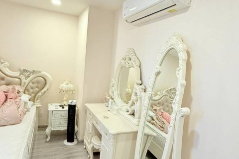 Condominio de 2 dormitorios en Bangkok, Tailandia № 173038 - foto 8