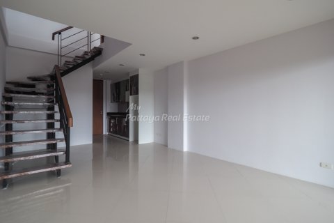 Condominio de 1 dormitorio en Bang Lamung, Tailandia № 56079 - foto 2