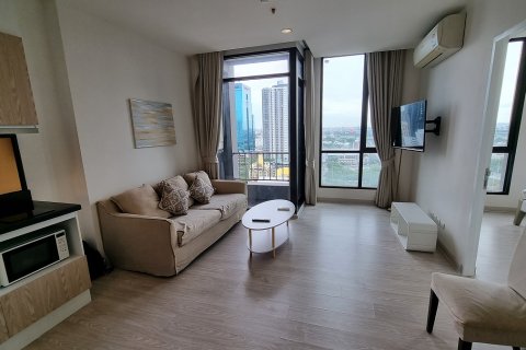 Condominio de 1 dormitorio en Ratchathewi, Bangkok, Tailandia № 200778 - foto 2
