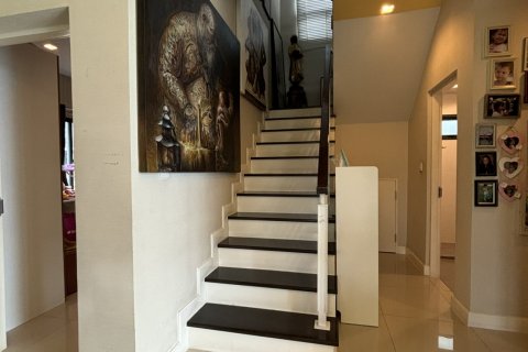 House in Bangkok, Thailand 4 bedrooms № 115746 - photo 10