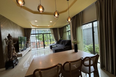 House in Bangkok, Thailand 4 bedrooms № 115746 - photo 6