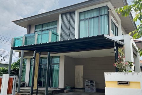 Maison à Bangkok, Thaïlande 4 chambres № 115746