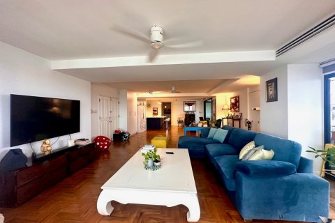 Condominio de 3 dormitorios en Bangkok, Tailandia № 115745 - foto 7