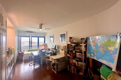 Condominio de 3 dormitorios en Bangkok, Tailandia № 115745 - foto 17