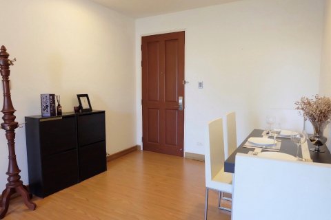 Condo in Bangkok, Thailand, 2 bedrooms  № 115744 - photo 5