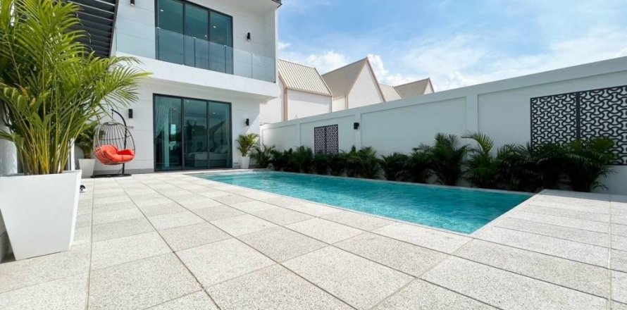 Chalet de 4 dormitorios en Pattaya, Tailandia № 116308