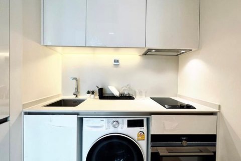 Condominio de 1 dormitorio en Watthana, Bangkok, Tailandia № 133802 - foto 4